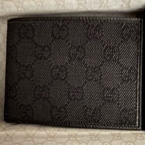 NWT - Brand New Gucci wallet